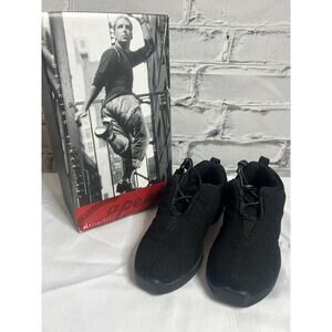 Capezio Toggle Dance Sneakers DS10 Black Toddler Size 12.5 New In Box